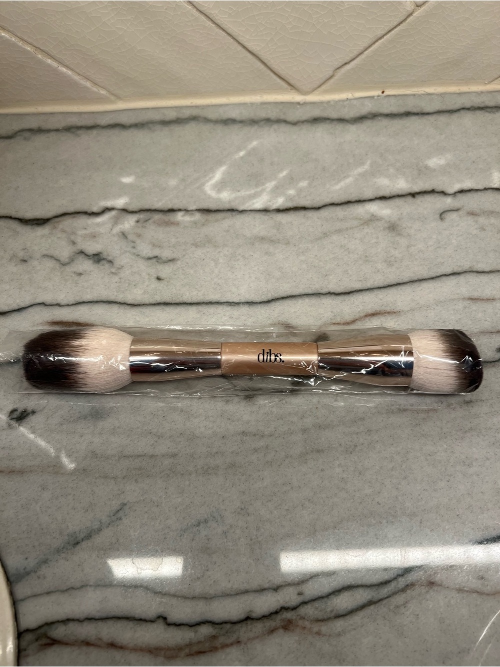Dibs Duo Brush Face for Cream + Powder - Picture 2 of 2